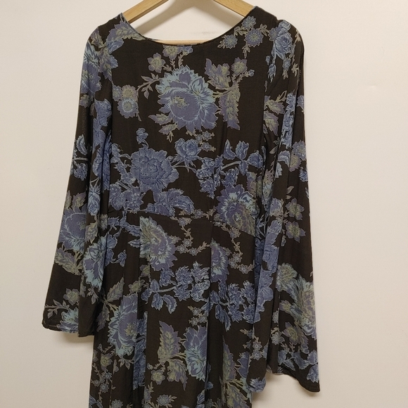 Free People Melrose Floral Bell Sleeve Dress - Picture 2 of 9